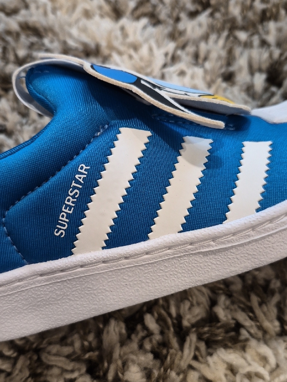 adidas x Disney Donald Duck Superstar Sneakers - Picture 7 of 7